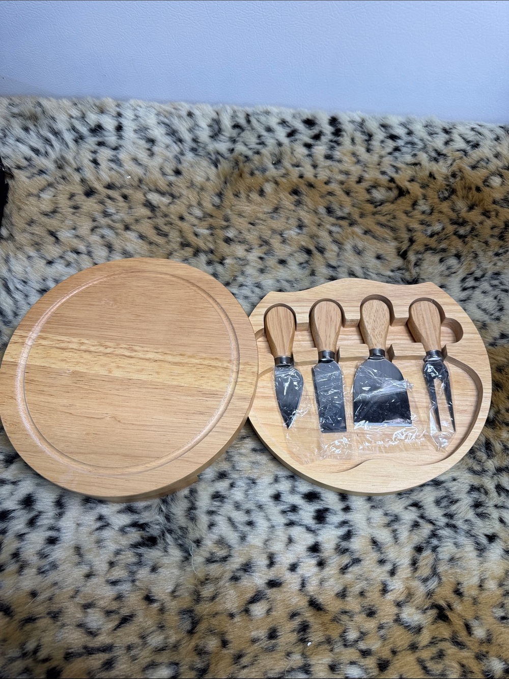 Wood Cheese Board with 4-Piece Cheese Knife Set - Natural Wood